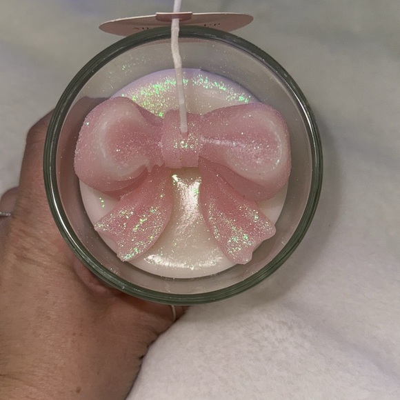 NEW Sincerely Jules Home Pink glitter Bow Christmas 3D Candle - Picture 1 of 10